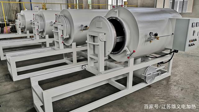熔喷线喷丝板清理技术解析 真空清洗炉的卓越应用